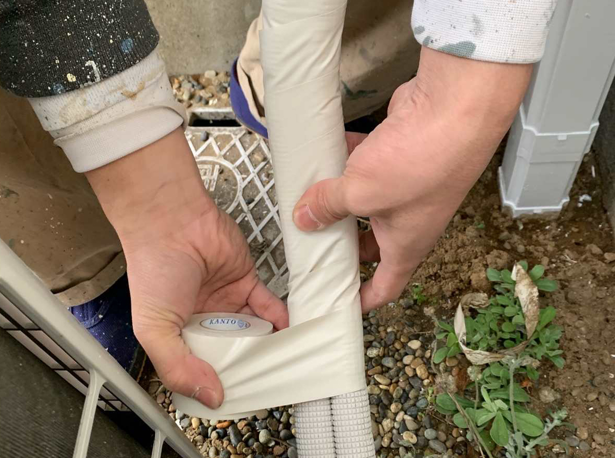 エアコンホーステープ巻きかすみがうら市外壁雨漏り修理現場