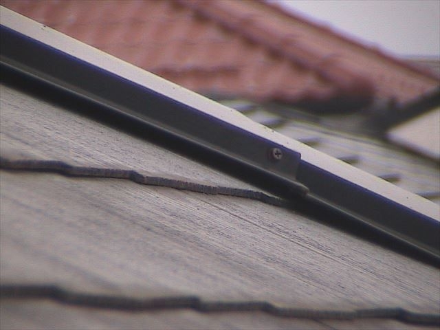 棟板金の浮き