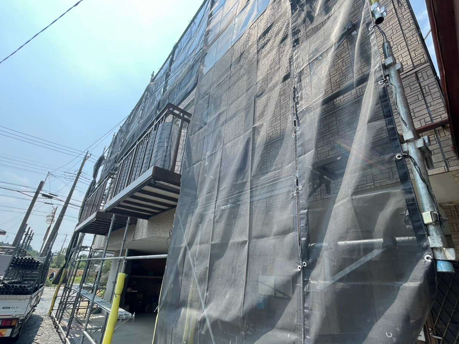 足場設置完了！安全で安心な施工が可能です