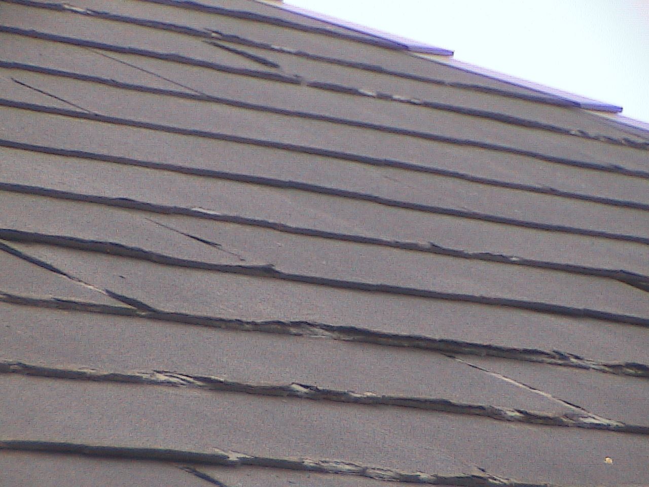 パミール屋根　劣化　剥離