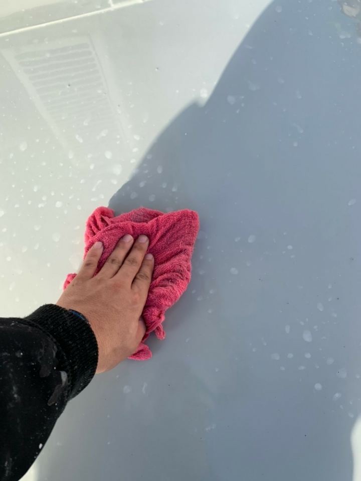 水を弾くベランダ