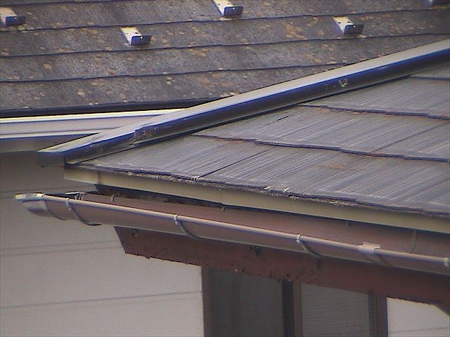 棟板金　浮き