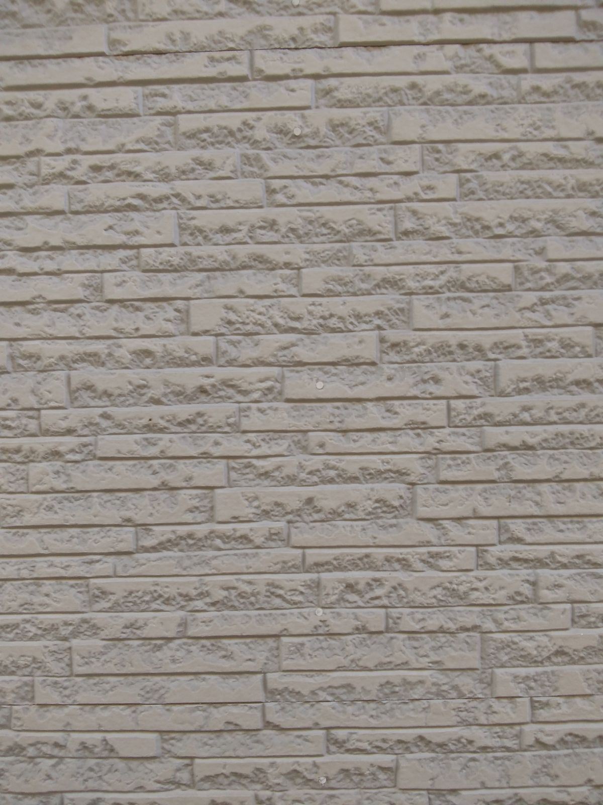 外壁の色褪せ　チョーキング