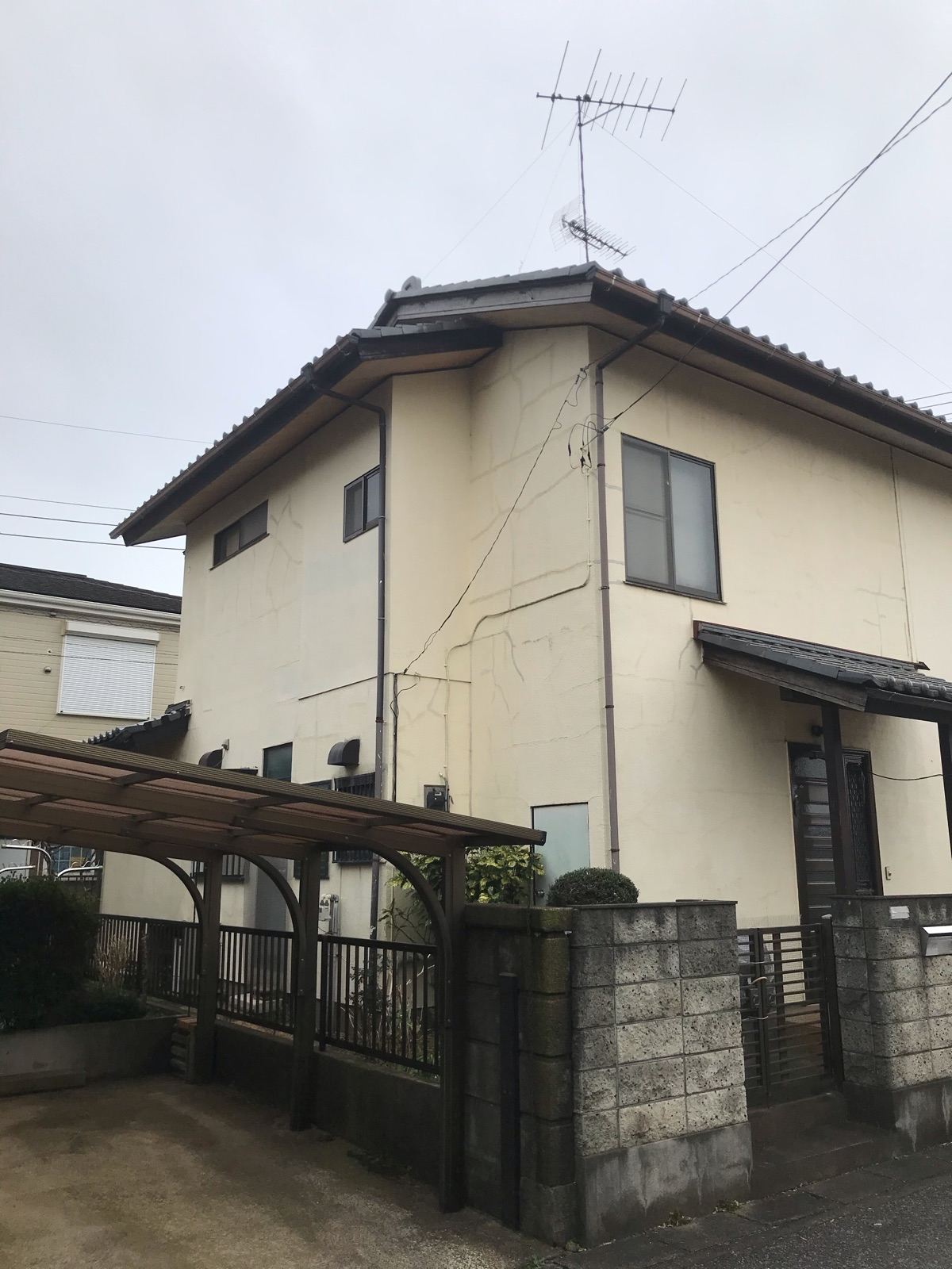 戸建て住宅　屋根外壁現地調査