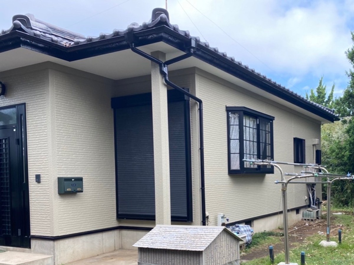 土浦市の屋根漆喰と外壁塗装完了、完工