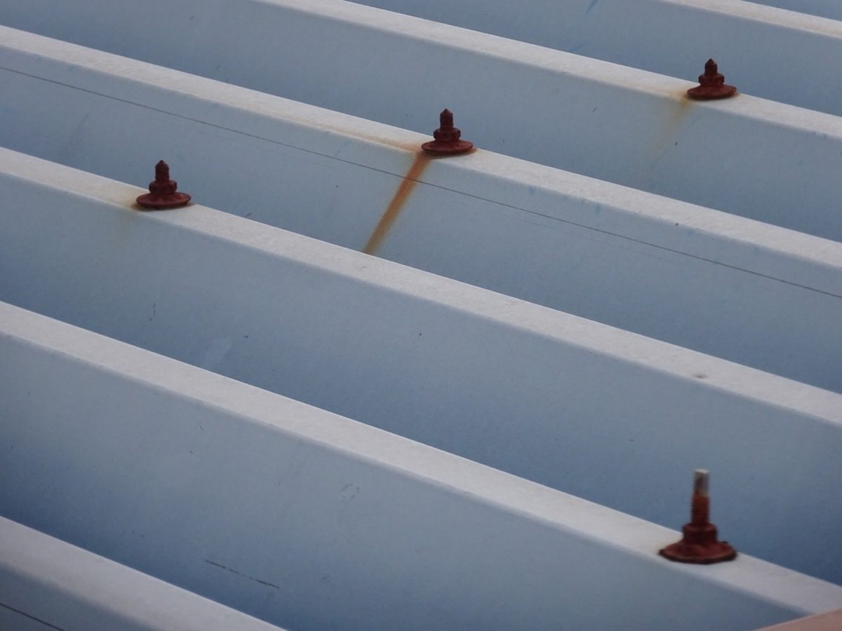 錆びついたビス