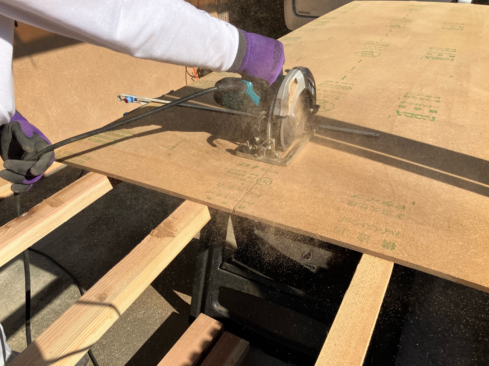 かすみがうら市雨漏り玄関柱コンパネ加工