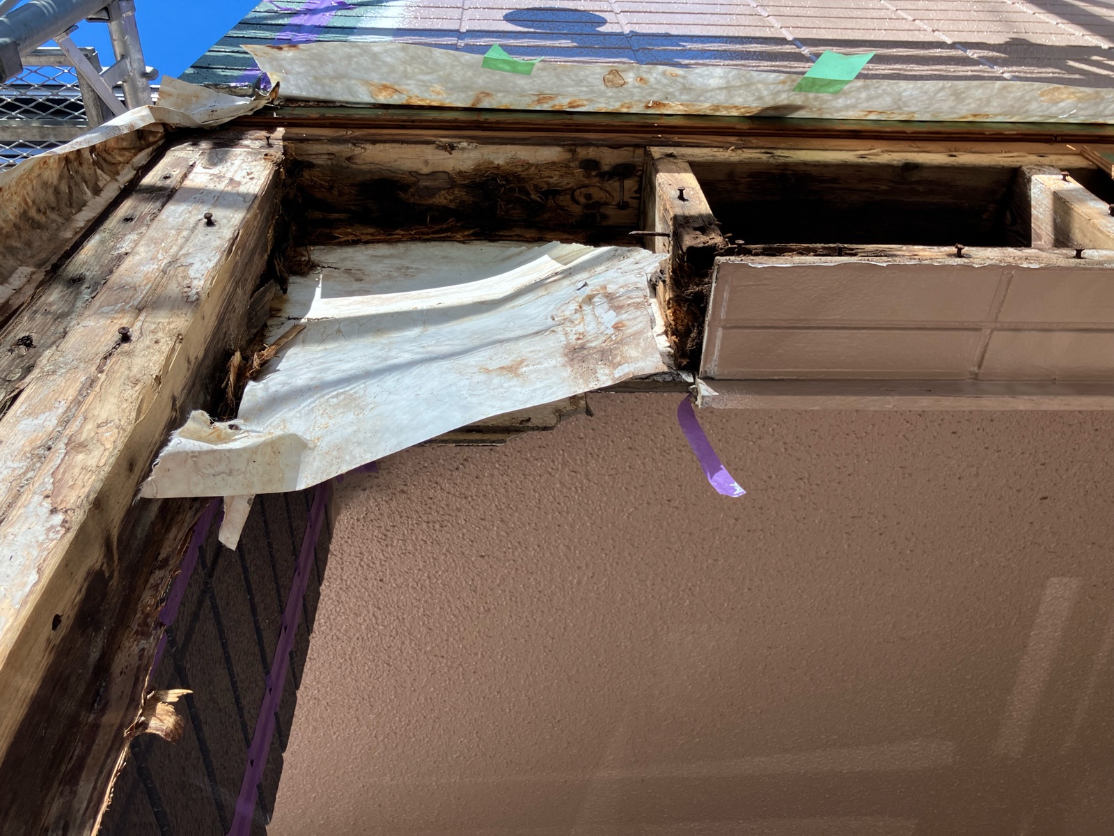 かすみがうら市雨漏り現場解体、玄関小壁