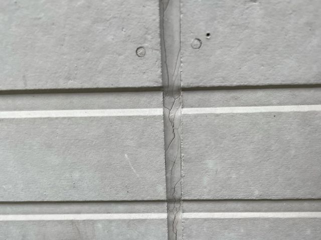 シーリングひび割れ