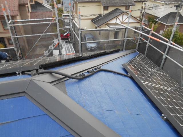 棟板金取り付け