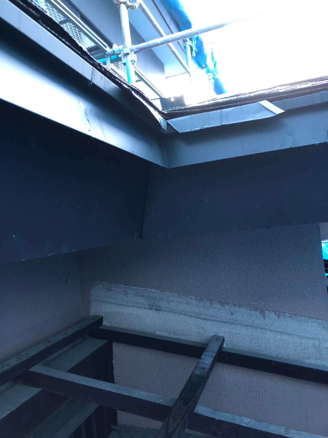 破風取り付け後　谷