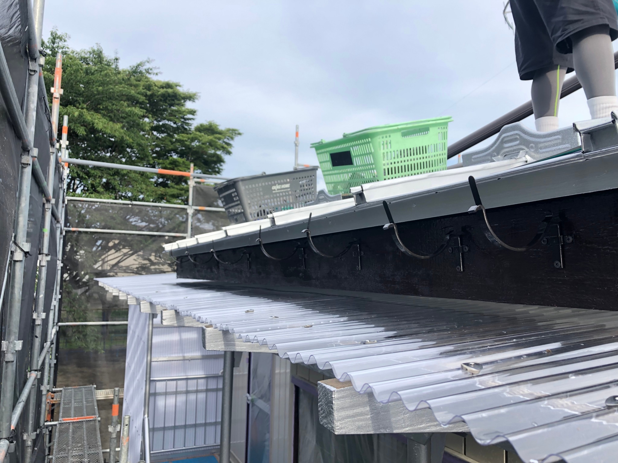 受金物取り付け