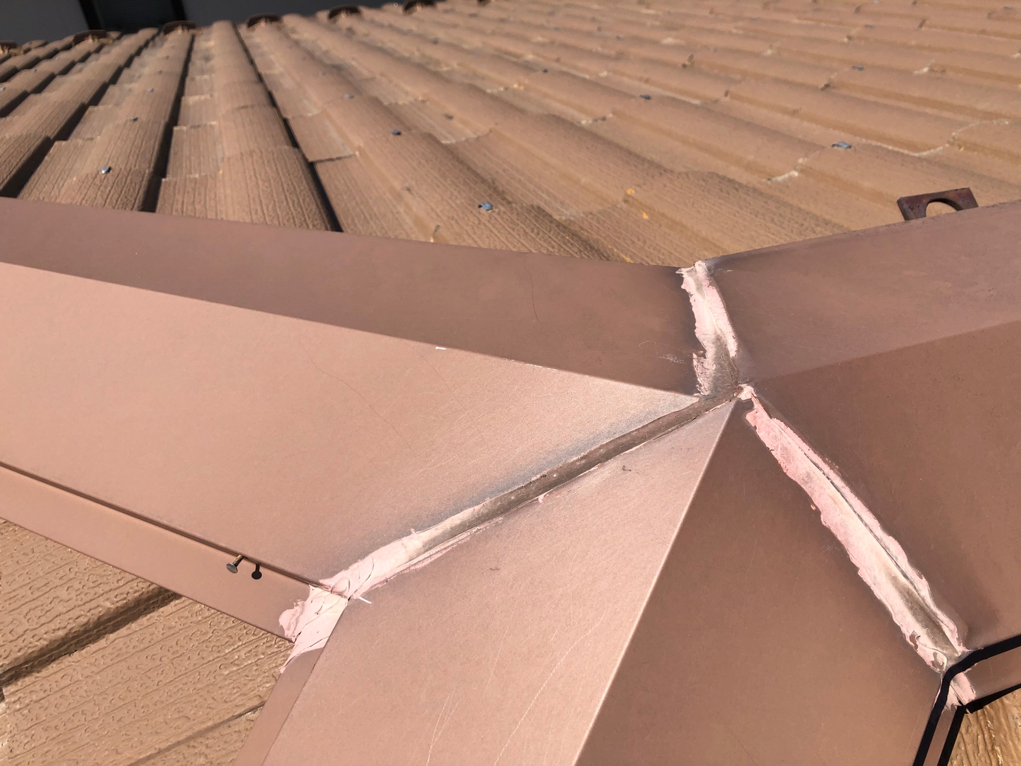 棟　シーリング