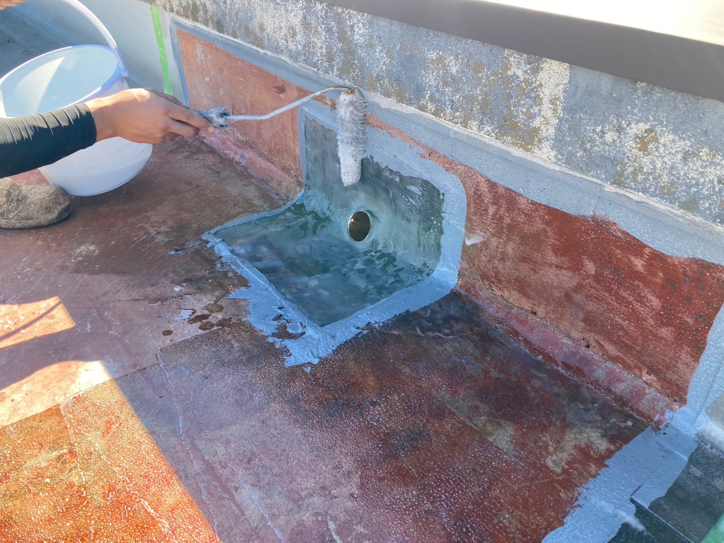 プライマー塗布を行います