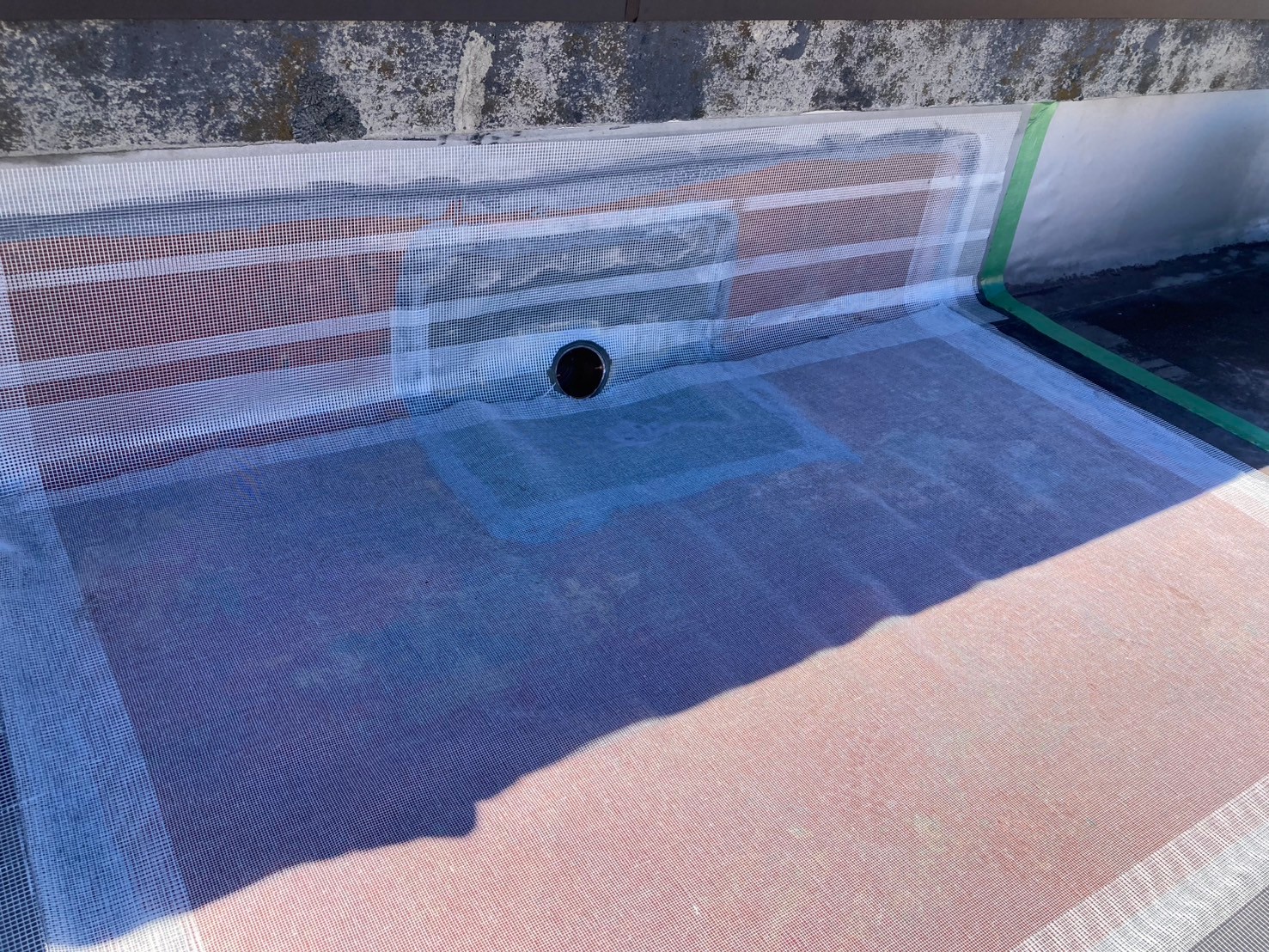 メッシュ工法を施工していきます