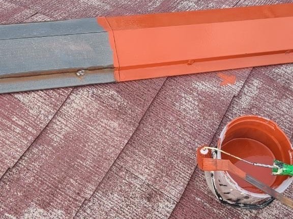 錆止め塗装の施工中の様子
