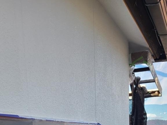 下塗り工程です