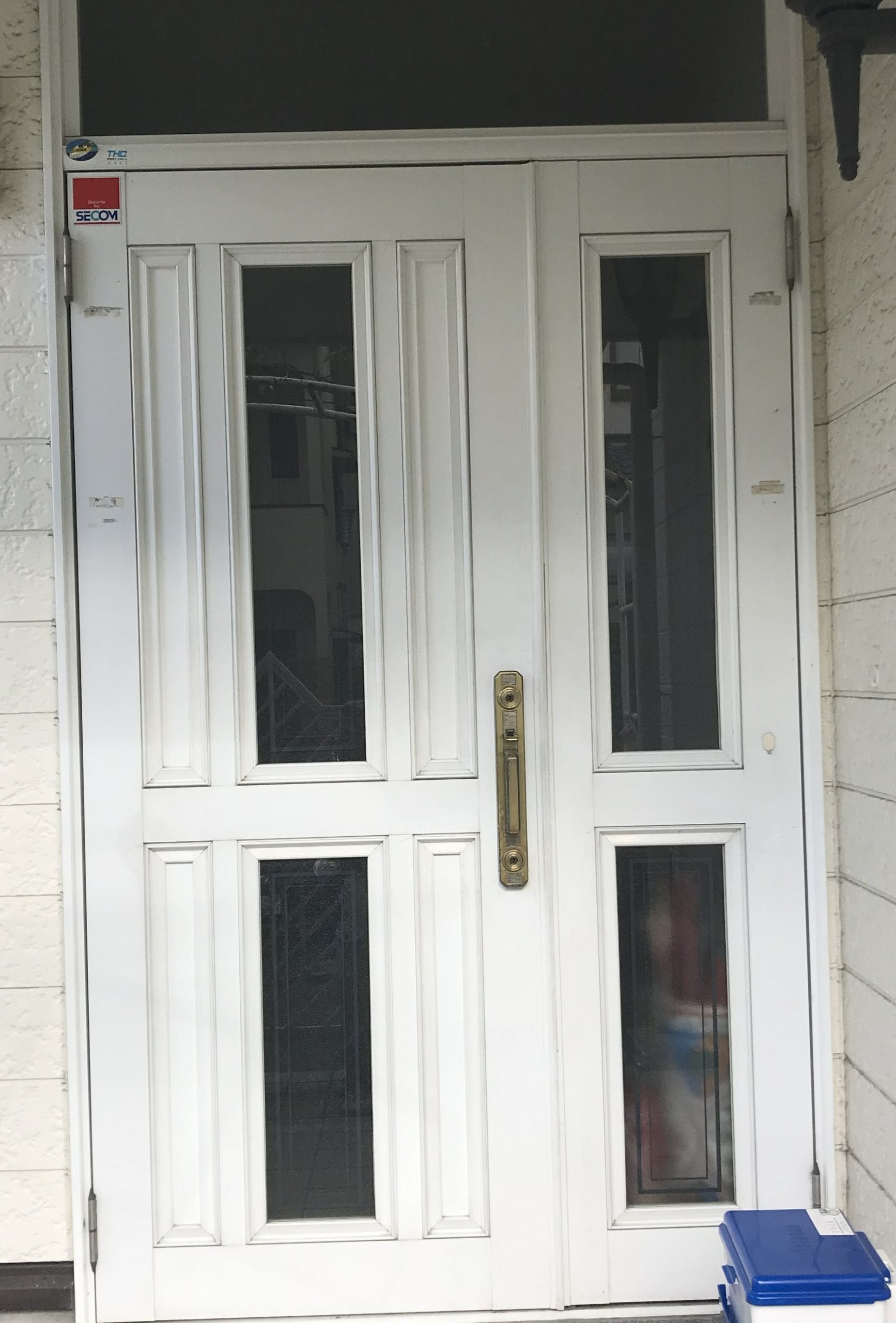 既存の玄関ドアです