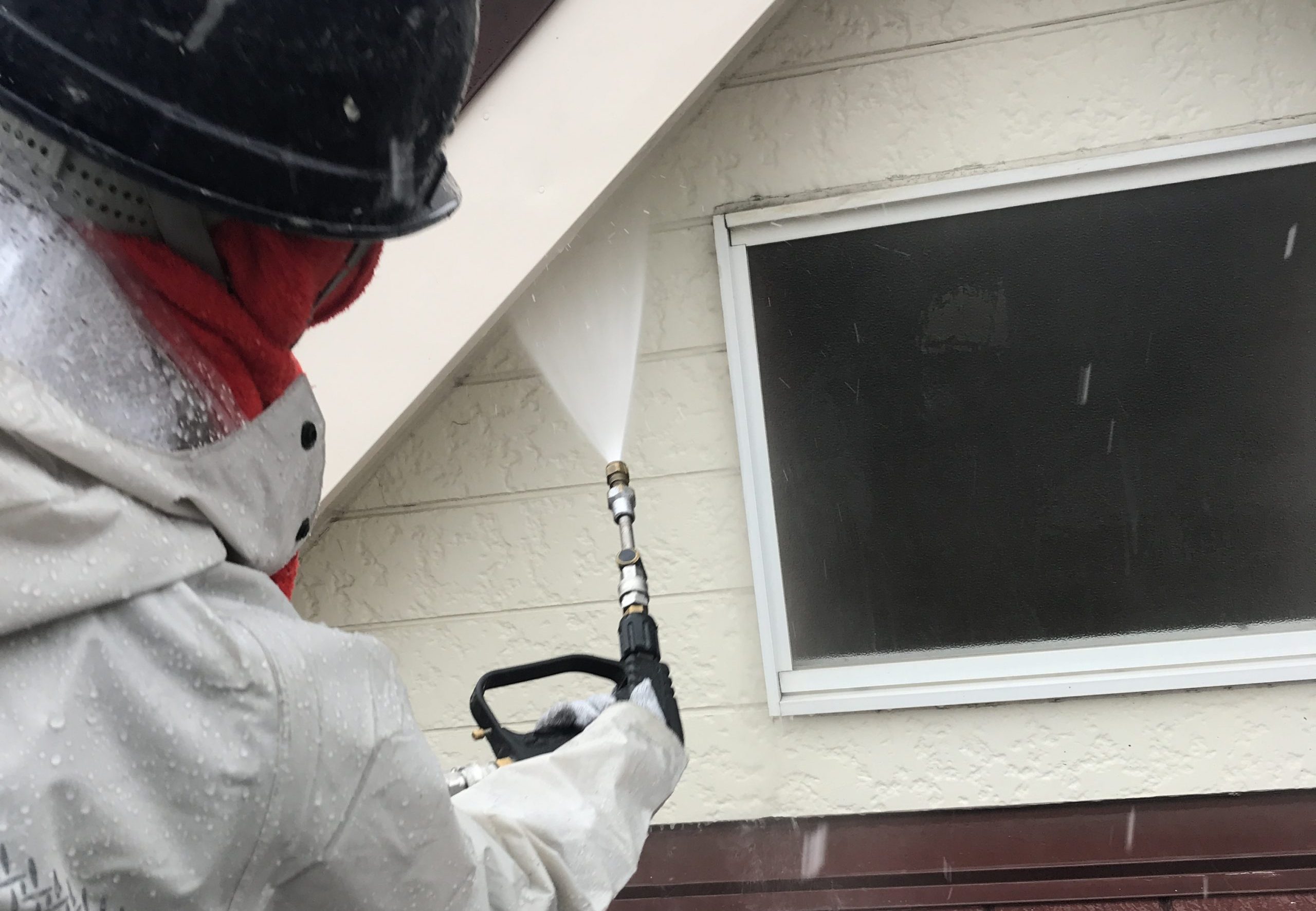 高圧洗浄の様子です