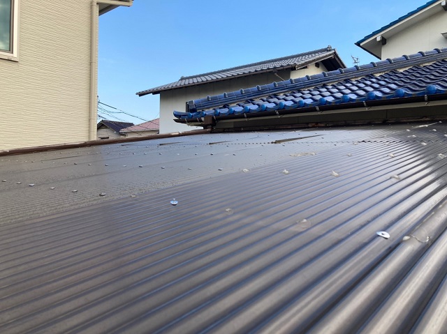 波板の雨漏り修理