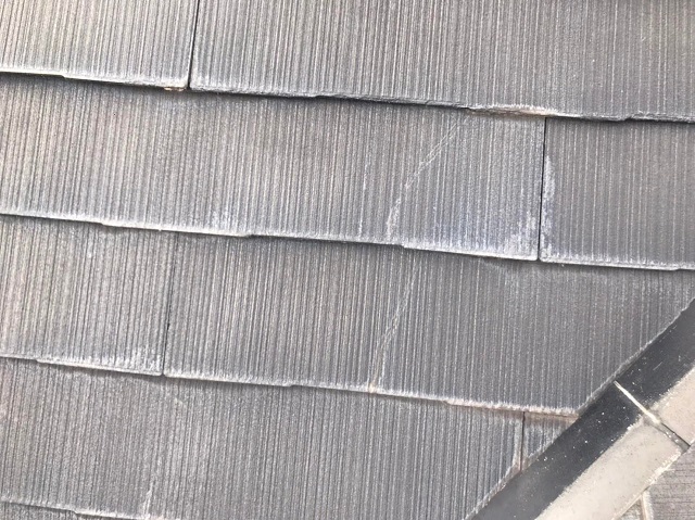 スレート屋根　割れ