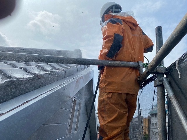 屋根　高圧洗浄