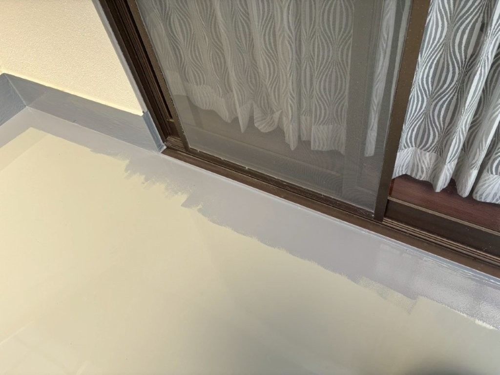 ウレタン防水材1回目塗布