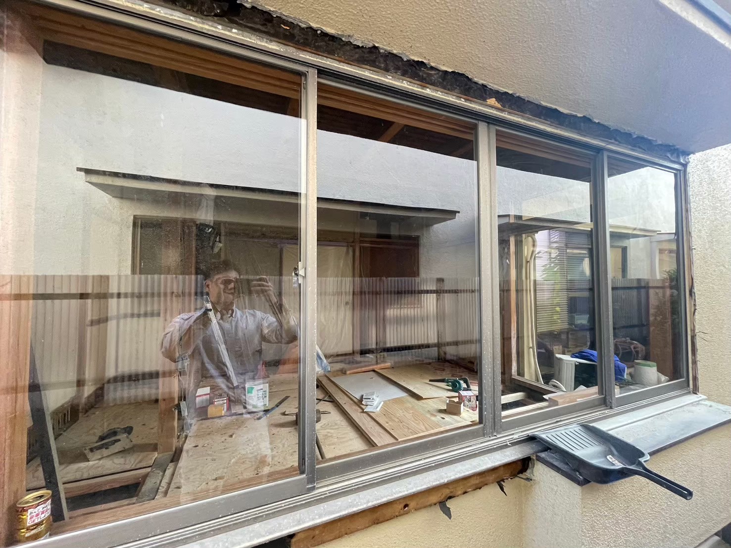 施工前の外窓の様子です