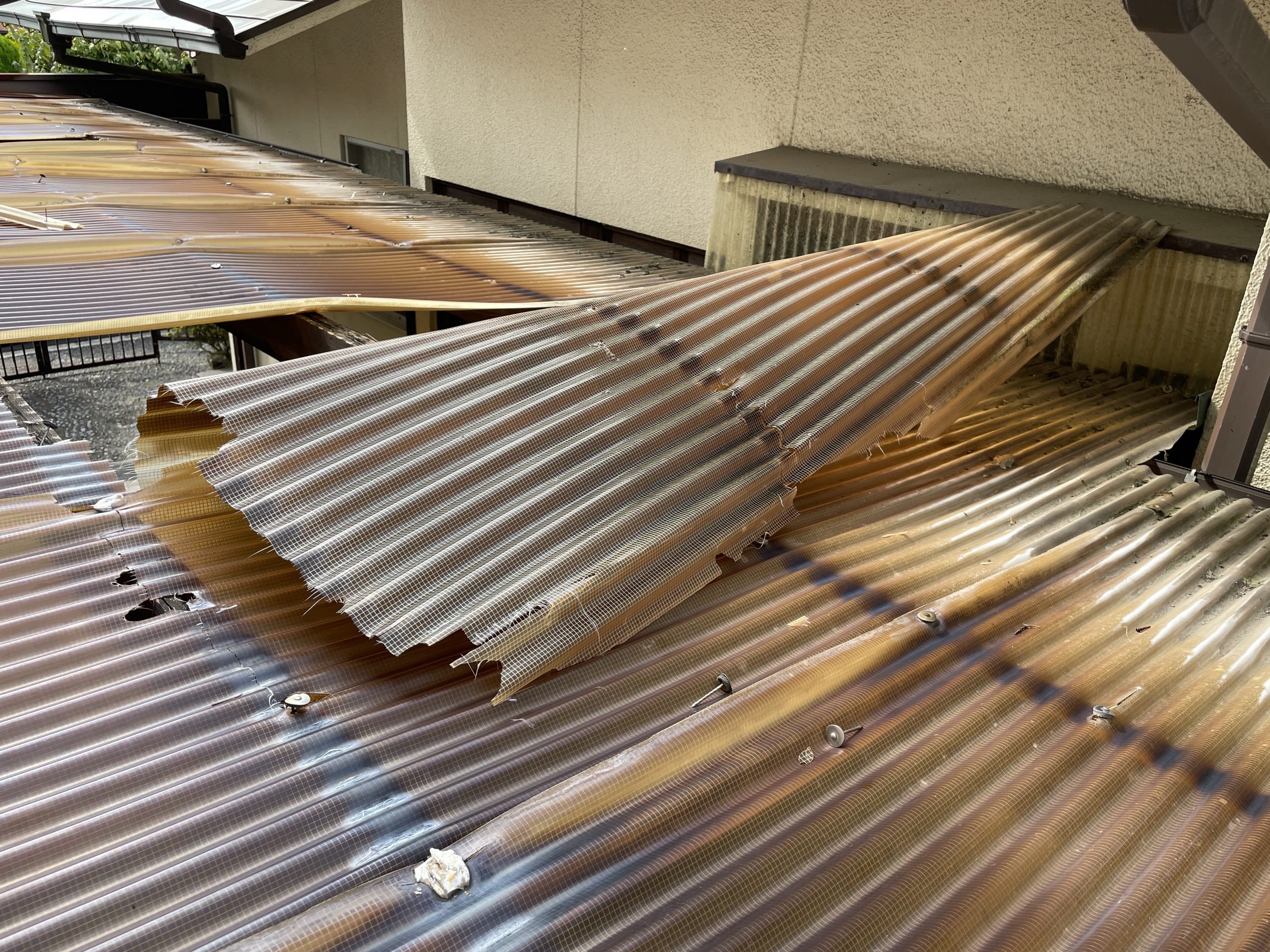 施工前のの波板の状態です