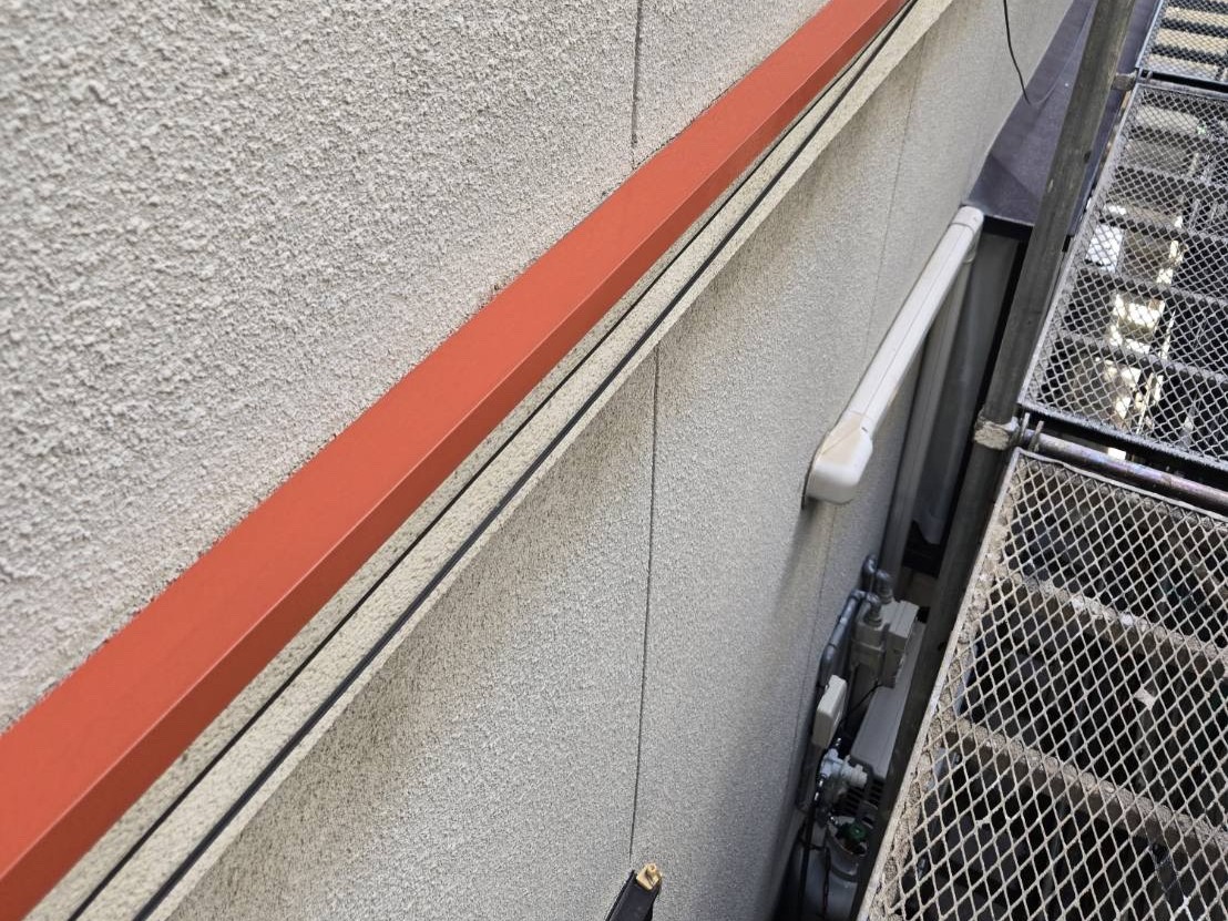 錆止め塗料を塗布します