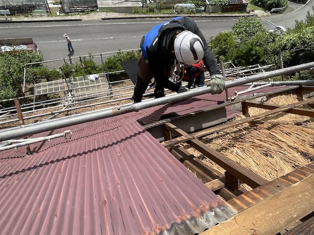 屋根足場