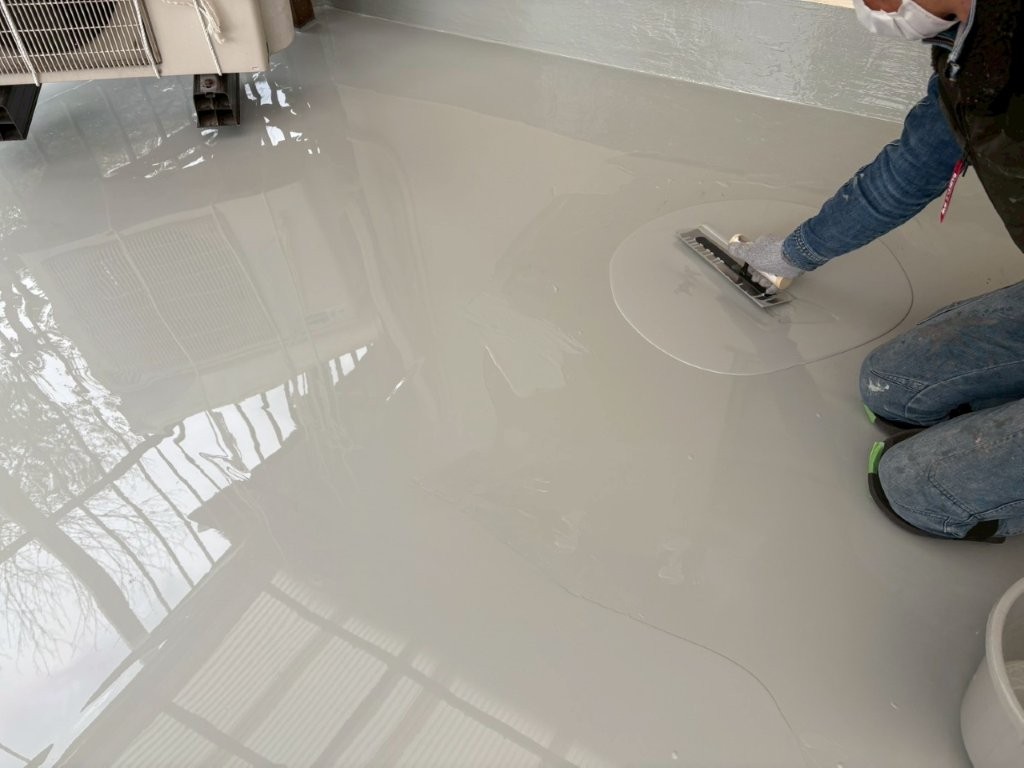 トップコートを塗って仕上げです