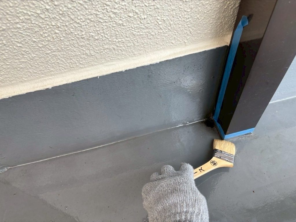 プライマー塗布作業