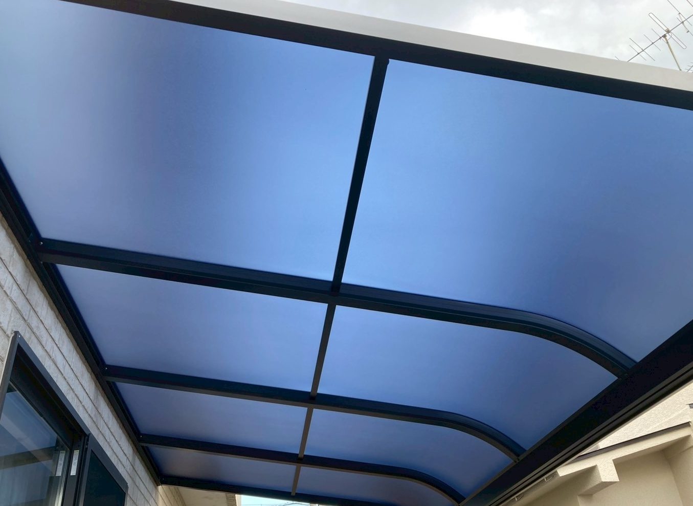 新しいアルミテラスについてご紹介します