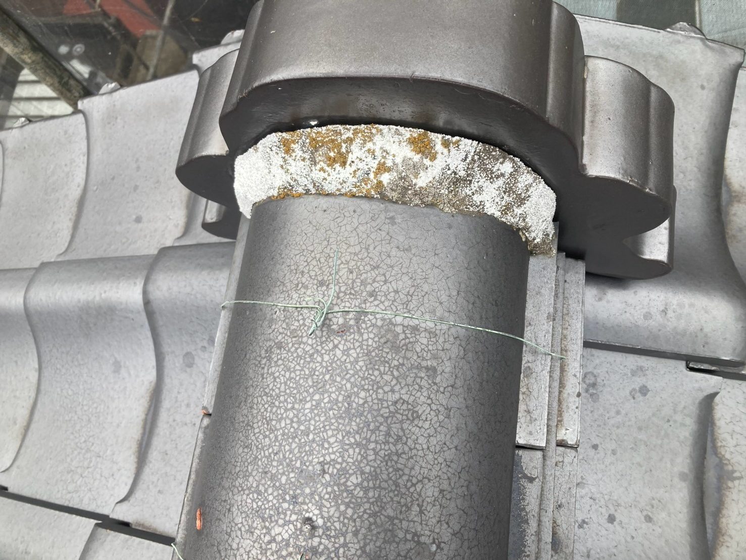 漆喰の劣化症状が見られます