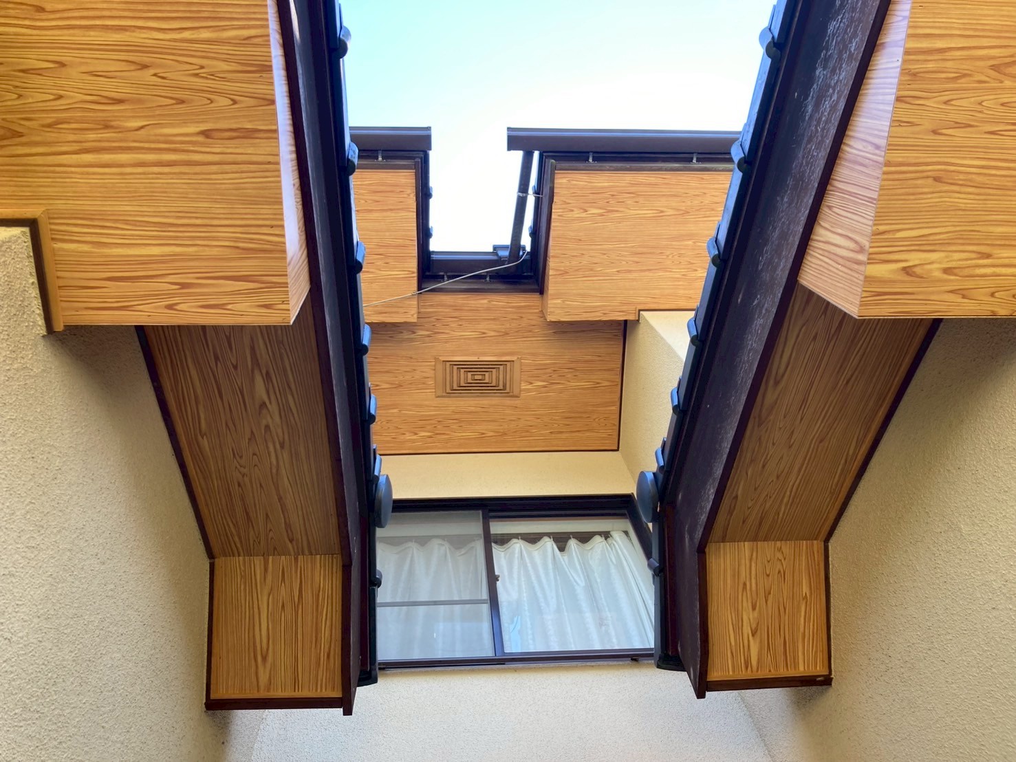 軒天工事完成です