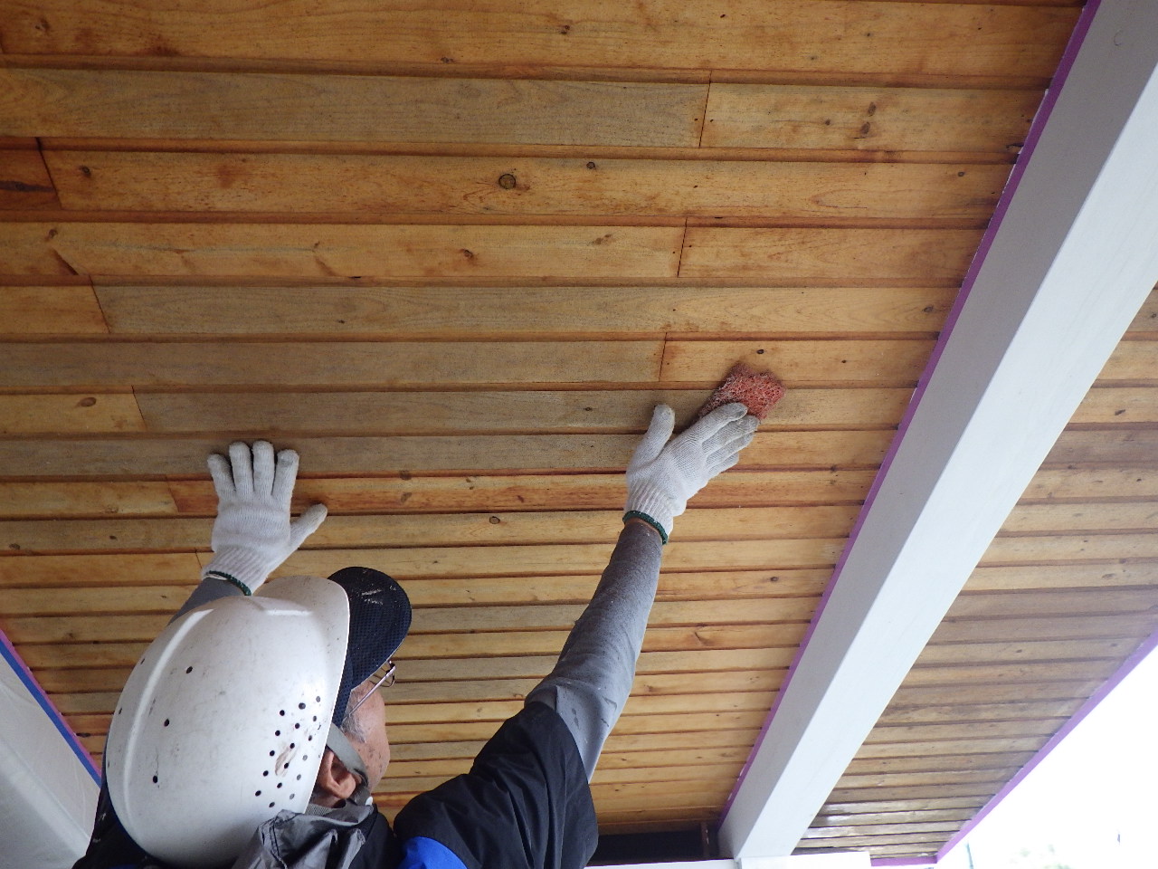 下地処理（ケレン作業）