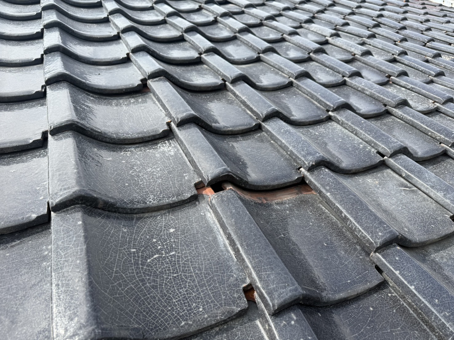 瓦のズレ・外れと