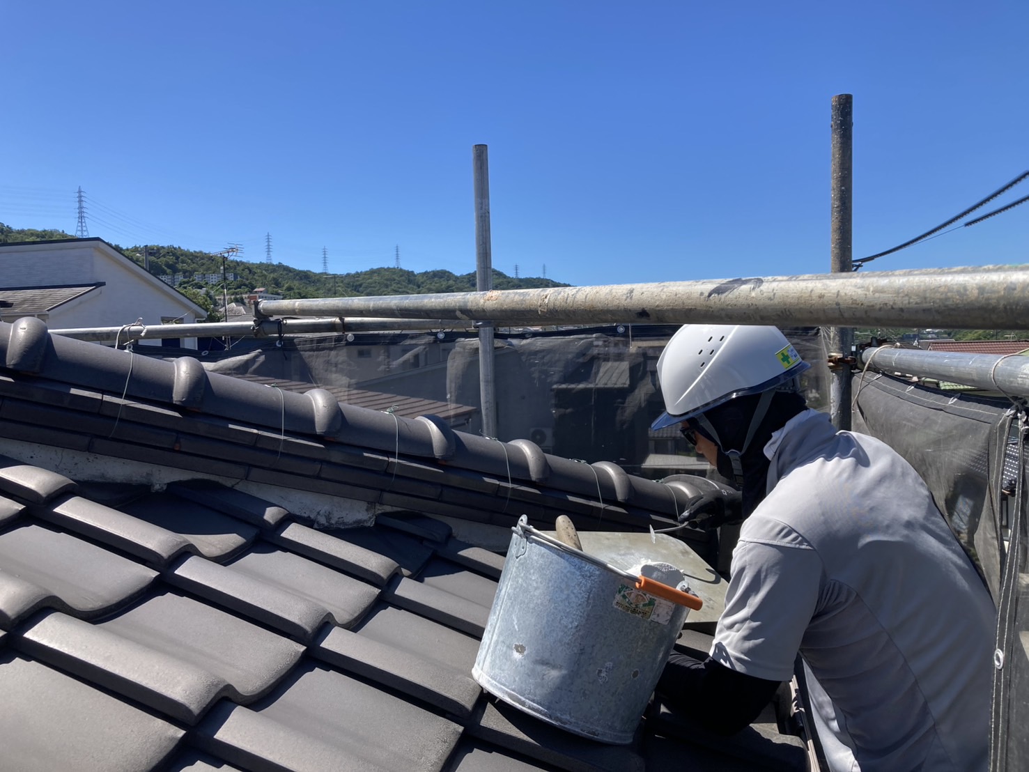 漆喰工事施工中です