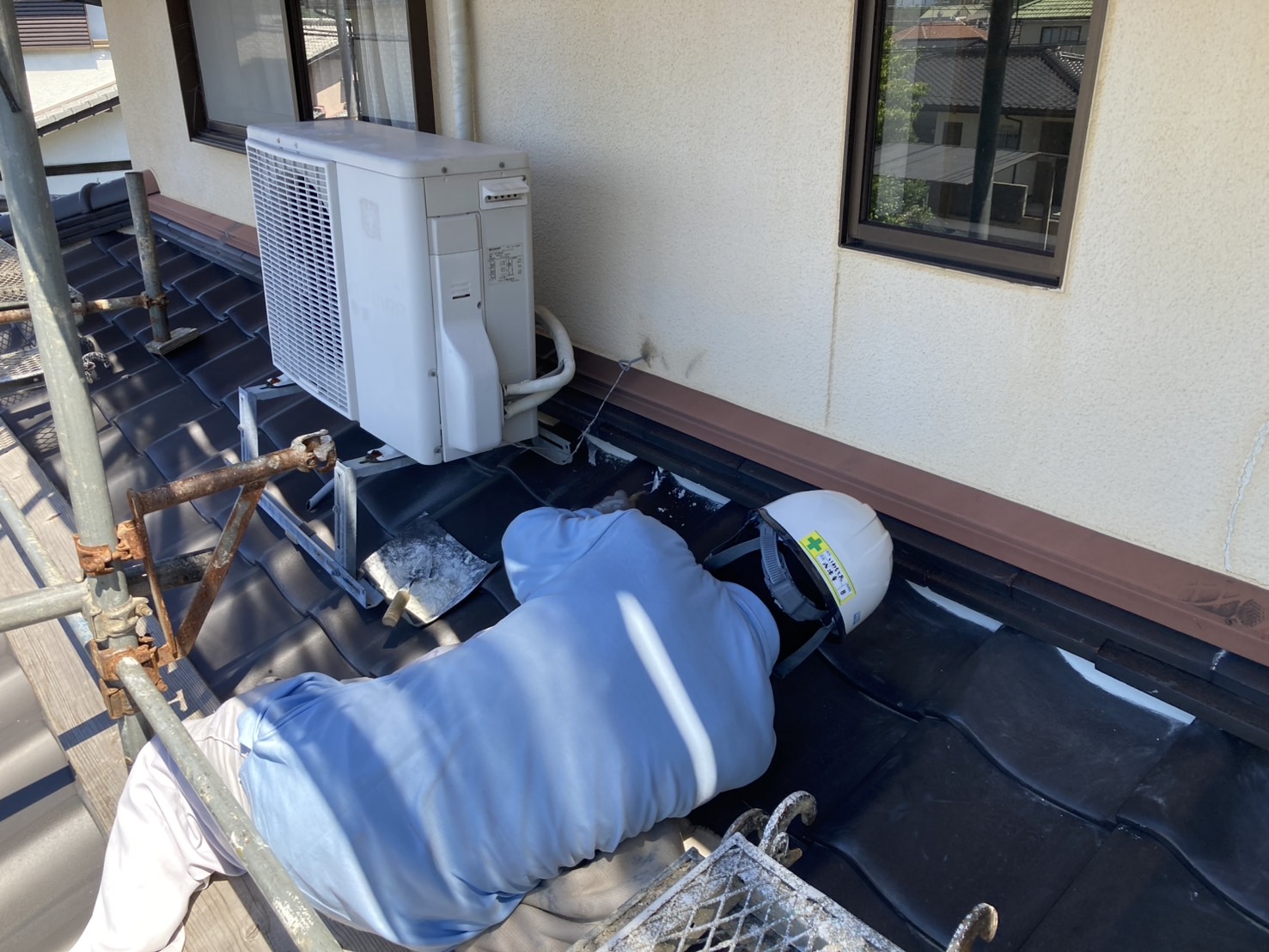 漆喰詰め増し工事を行いました