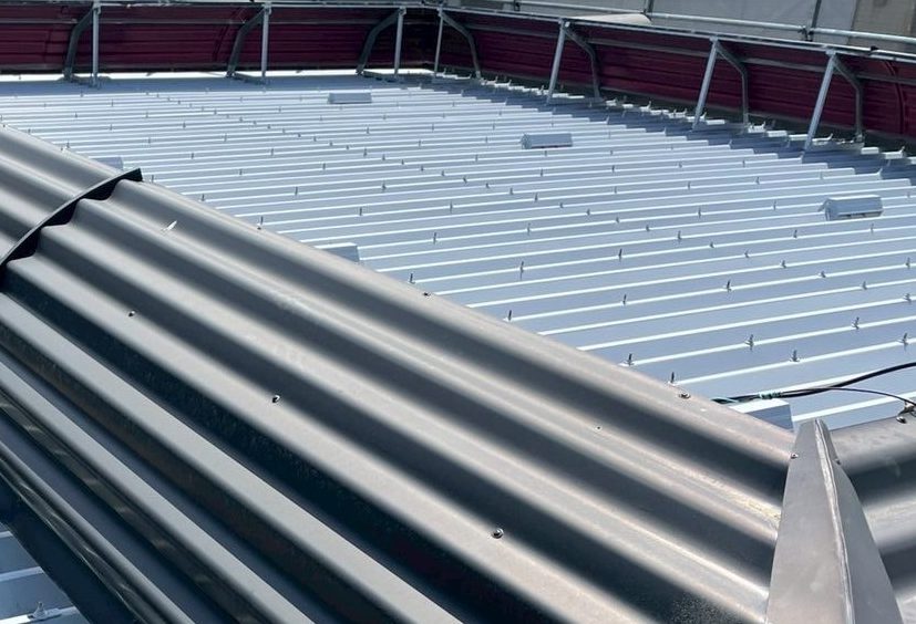 折半屋根の調査を行いました