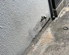 下地補修を行います