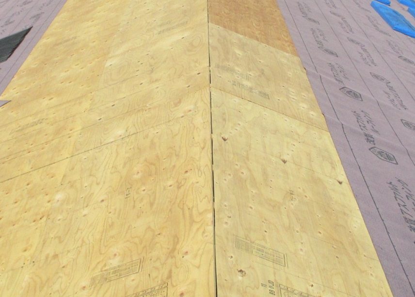 野地板とルーフィングの施工