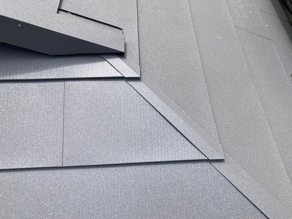 葺き替え工事完了しました