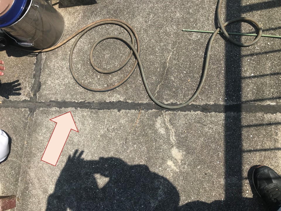 伸縮目地とは？