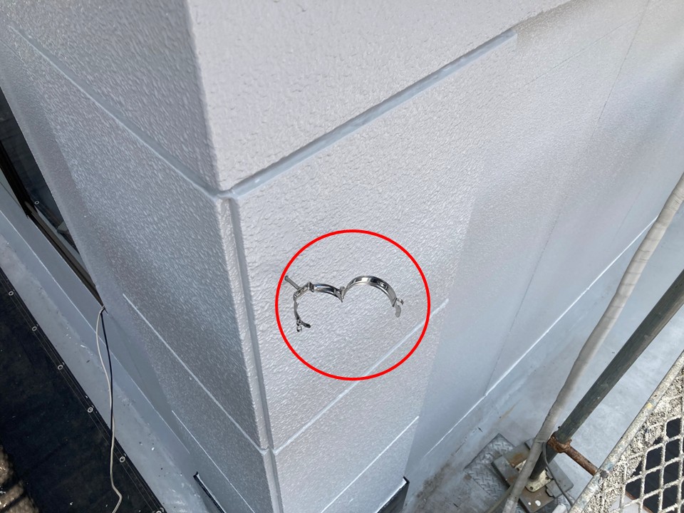 固定金具の取り付け