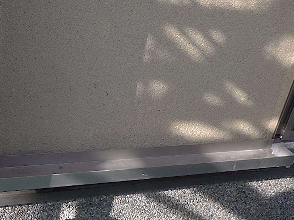 外壁下部の状態確認