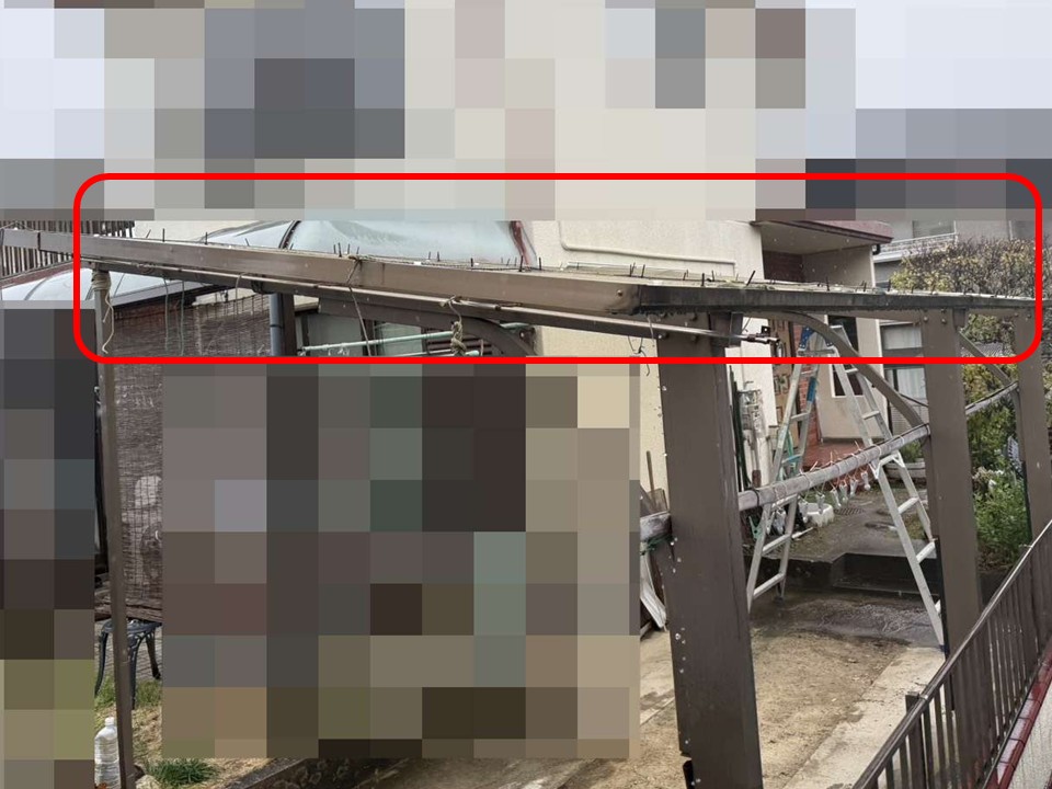 固定金具の浮き