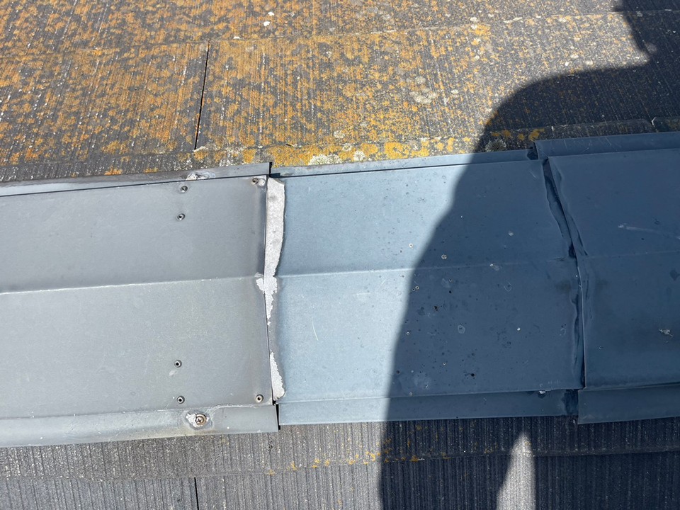 棟板金の劣化の原因は？