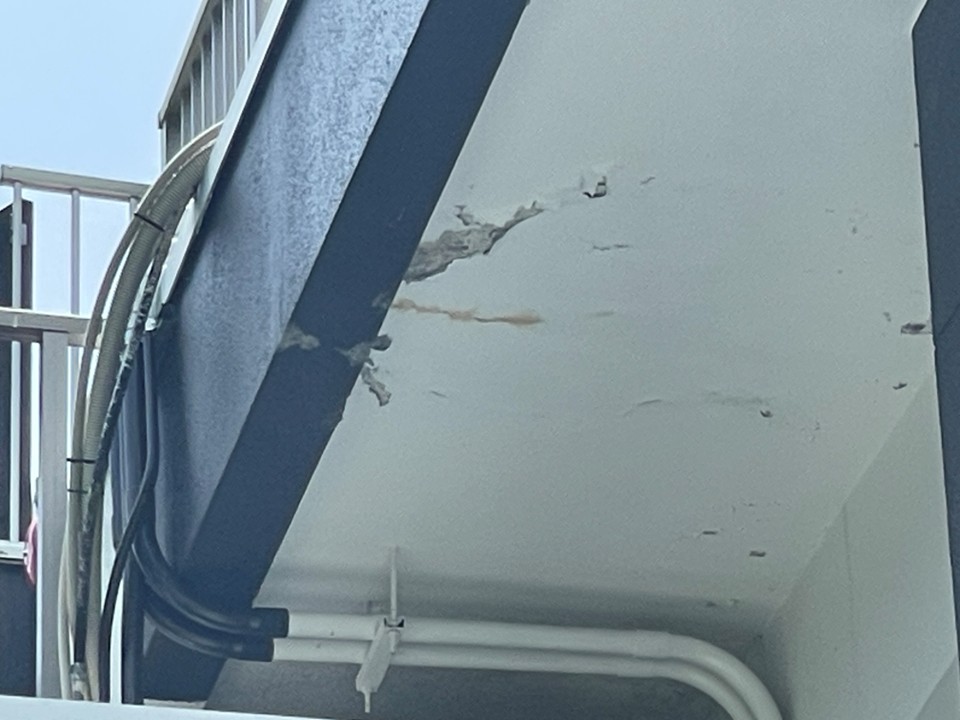 雨漏り調査を行いました